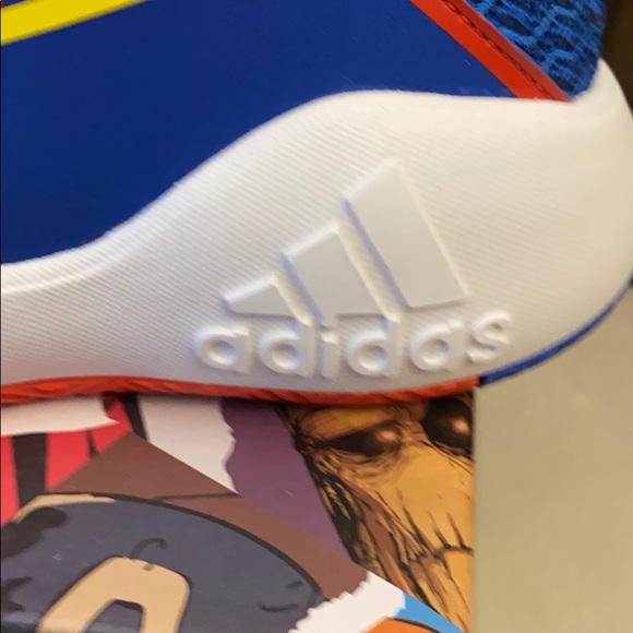 Adidas Captain Marvel’s Hi tops - Picture 6 of 14